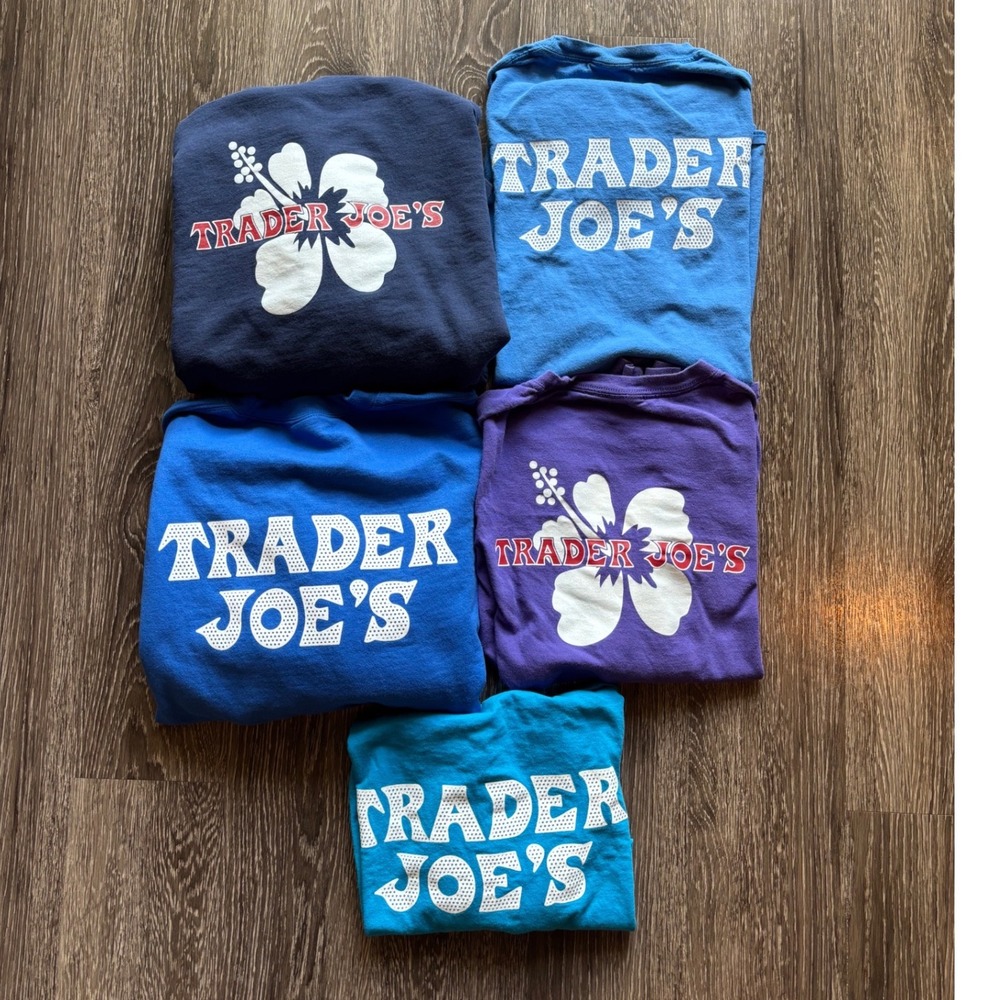 Trader Joes Team Member Crew Crewneck T Shirt  Hibiscus Bundle Size Small